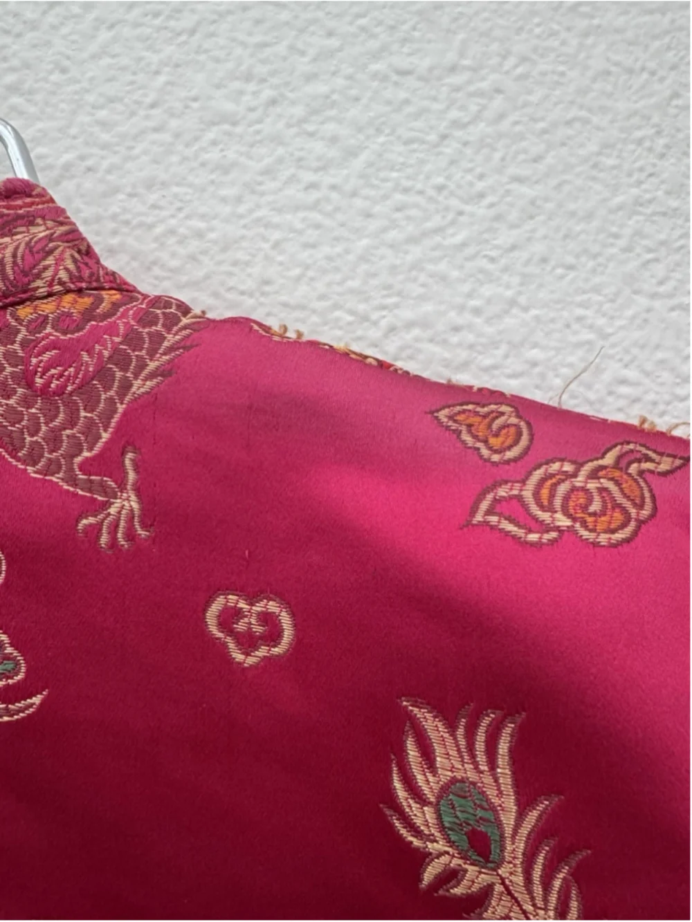 Unbranded vibrant fuchsia